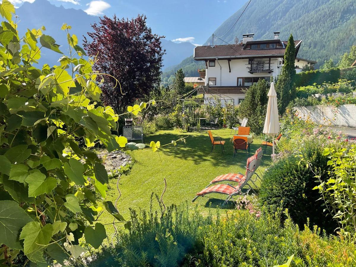 Comfortable Apartment In A Beautiful Surrounding Sautens Zewnętrze zdjęcie