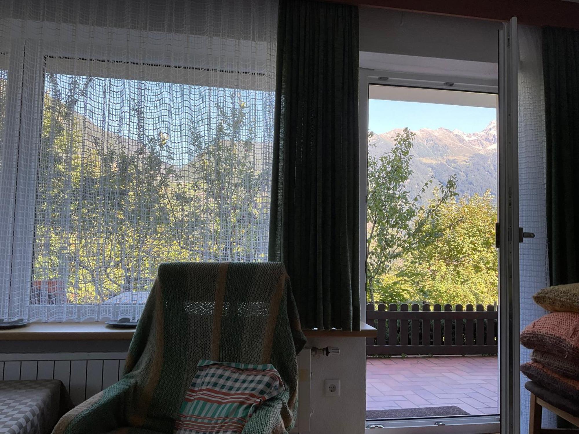 Comfortable Apartment In A Beautiful Surrounding Sautens Zewnętrze zdjęcie